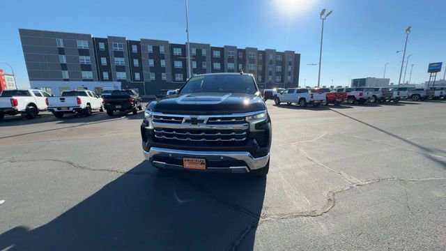 Used 2024 Chevrolet Silverado 1500 LTZ w/ LTZ Convenience Package II image 3