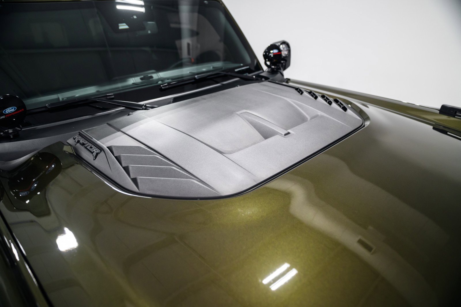 Used 2024 Ford Bronco Raptor w/ Interior Carbon Fiber Pack 6 image 25