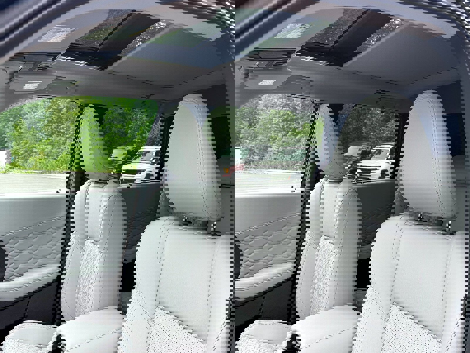New 2025 Mitsubishi Outlander AWD image 6