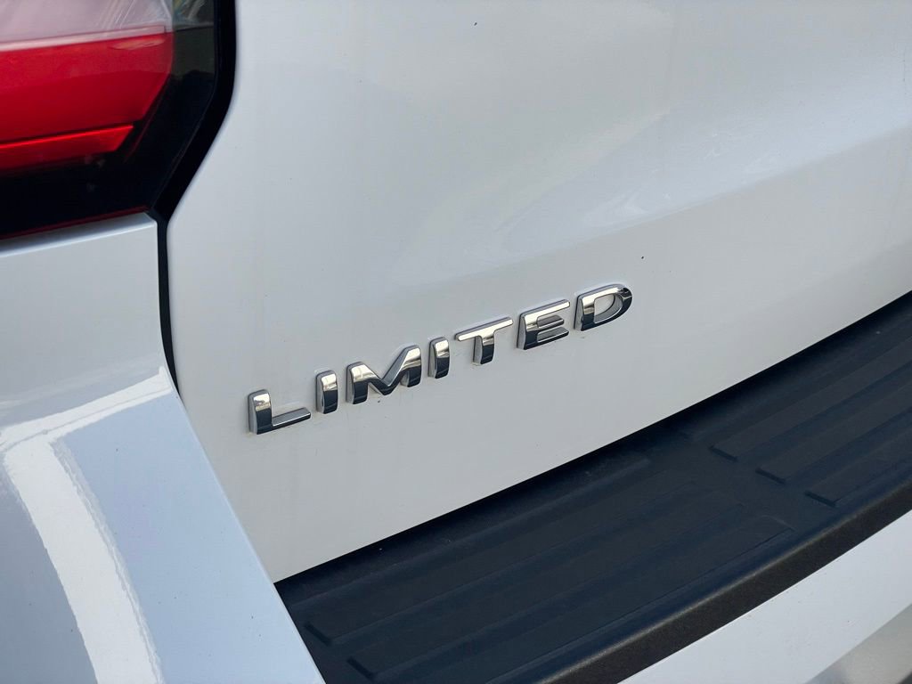 Used 2024 Ford Expedition Limited image 32