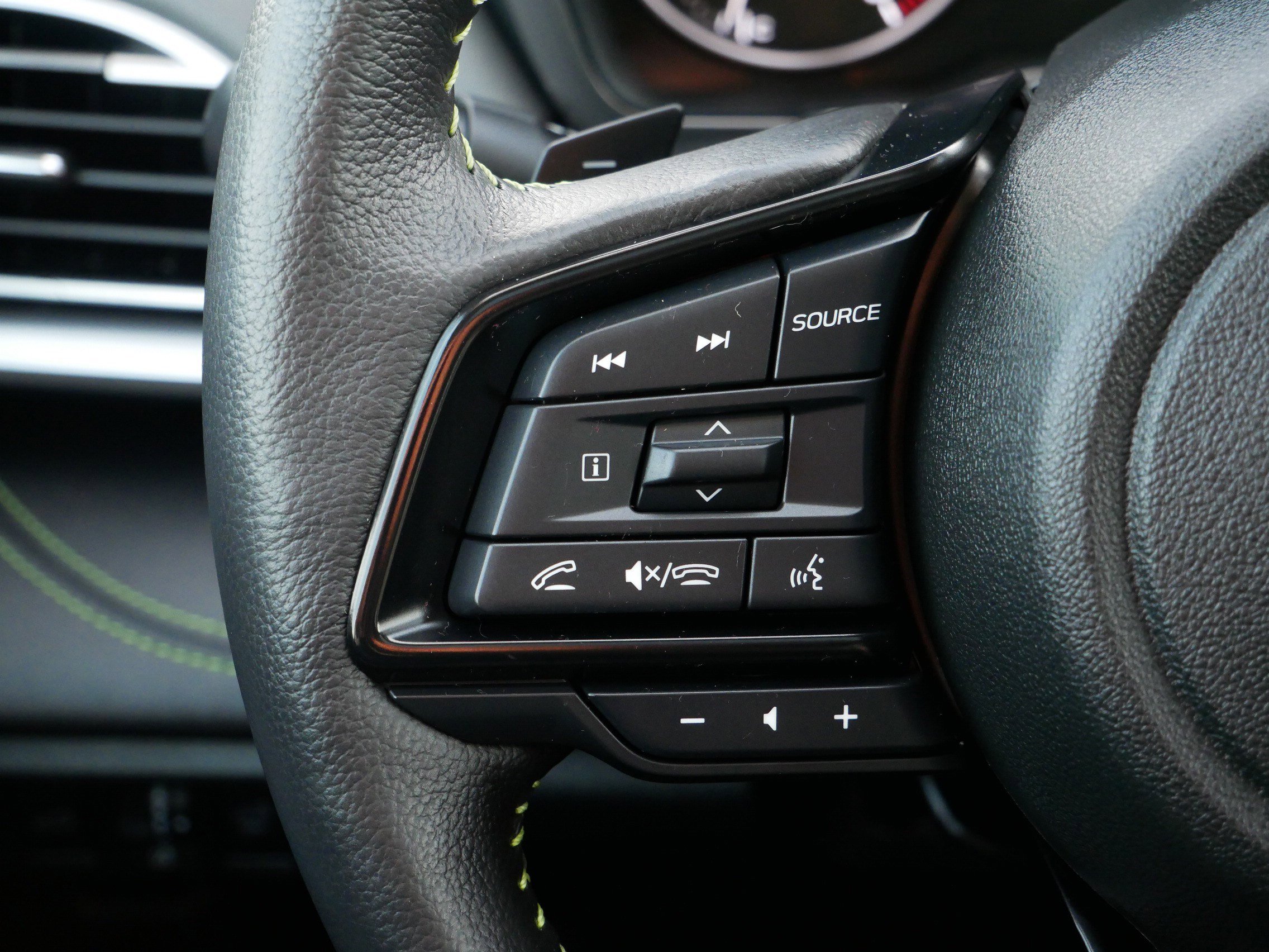 Used 2025 Subaru Outback Onyx Edition w/ Tech Package 3 image 28