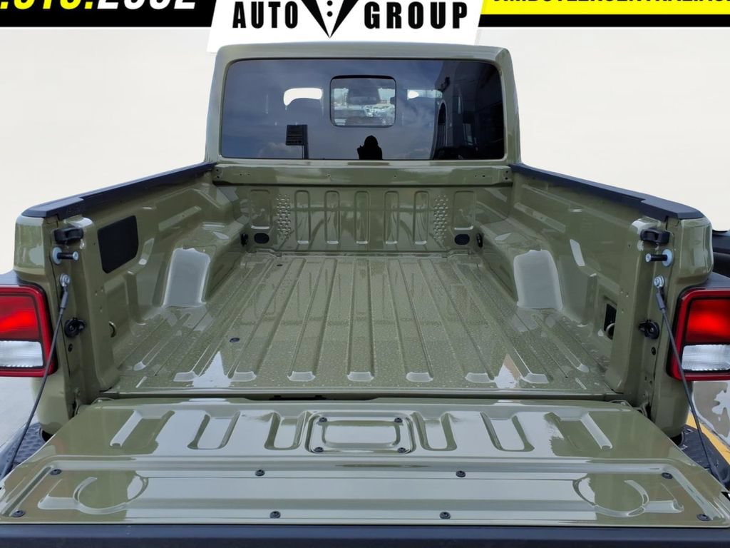 New 2026 Jeep Gladiator Mojave AWD/4WD image 7