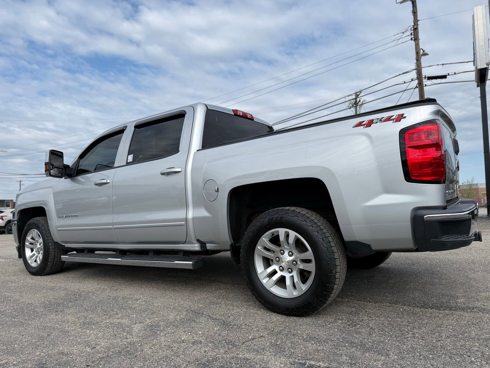 Used 2018 Chevrolet Silverado 1500 LT w/ All Star Edition image 4