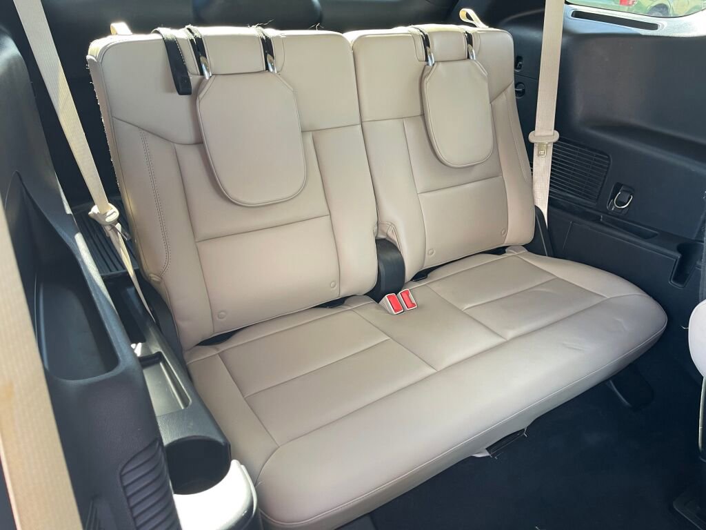 Used 2022 Ford Explorer XLT w/ Equipment Group 202A image 21