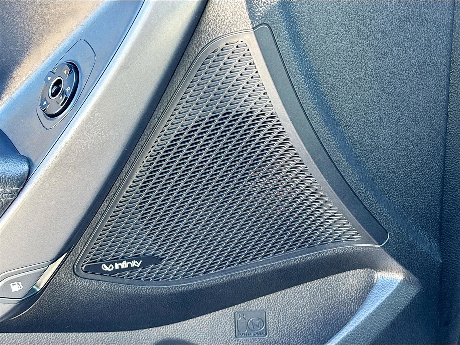 Used 2016 Hyundai Santa Fe Sport 2.0T w/ Option Group 05 AWD/4WD image 19