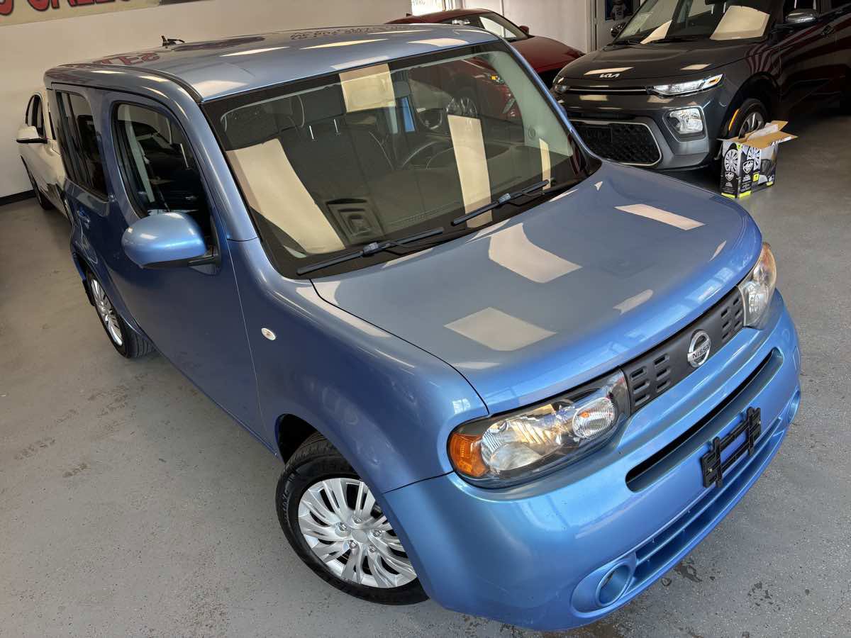 Used 2012 Nissan Cube 1.8 S w/ Indigo Limited Edition Pkg image 8