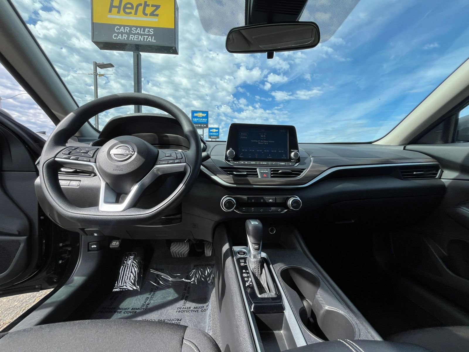 Used 2025 Nissan Altima 2.5 SV FWD image 34
