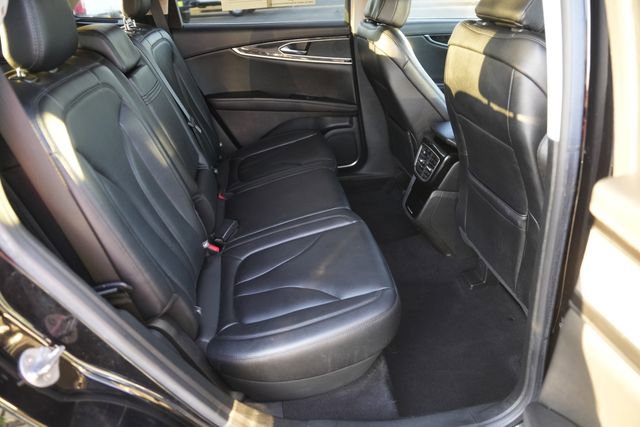 Used 2023 Lincoln Nautilus FWD w/ Premium Package image 15