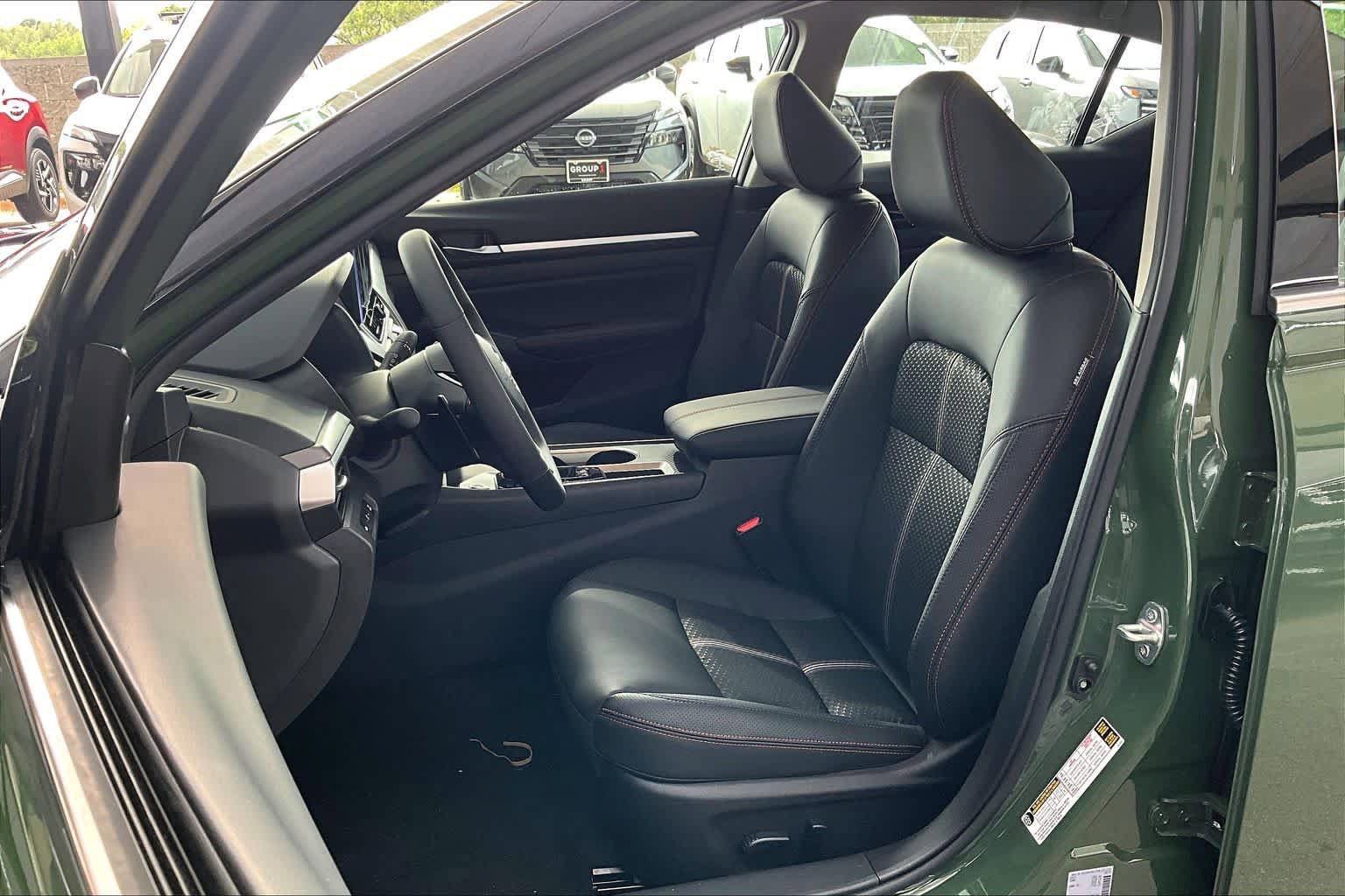 New 2026 Nissan Altima 2.5 SR FWD image 15