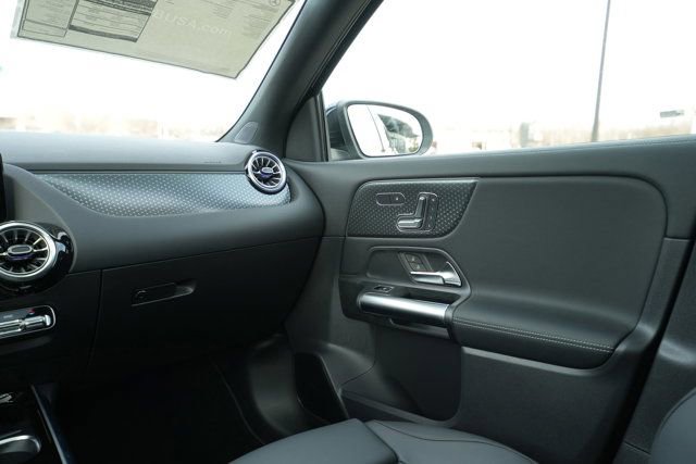 Used 2026 Mercedes-Benz GLA 250 image 25