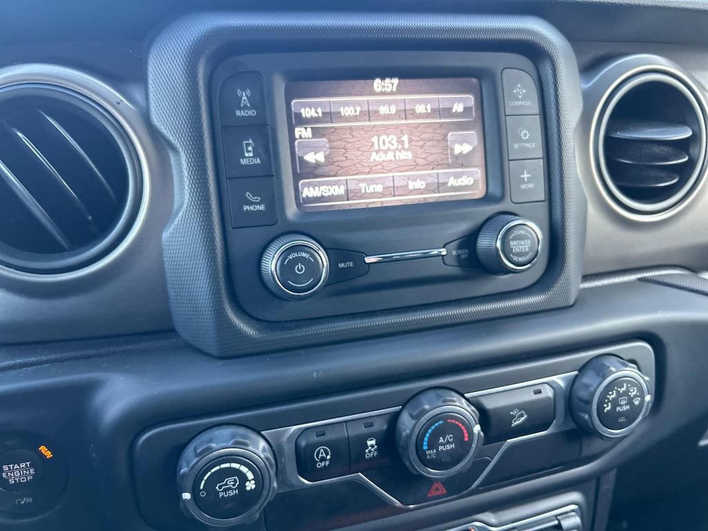 Used 2018 Jeep Wrangler Unlimited Sport image 12