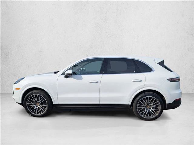 Used 2022 Porsche Cayenne image 9