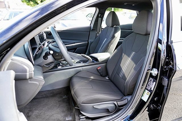 Certified 2026 Hyundai Elantra Sport FWD image 14