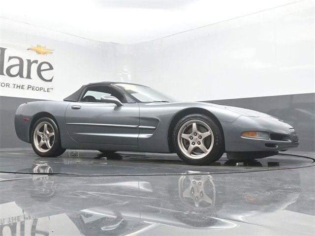 Used 2004 Chevrolet Corvette Convertible w/ Preferred Equipment Group image 2