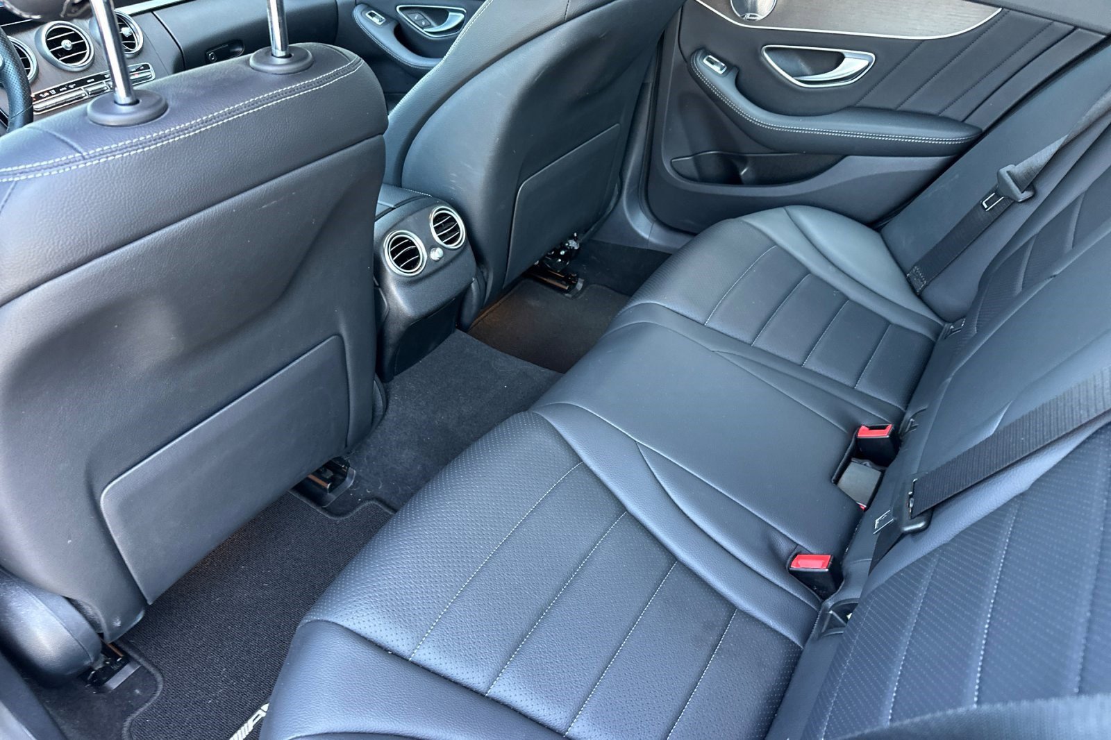 Used 2019 Mercedes-Benz C 300 Sedan image 15
