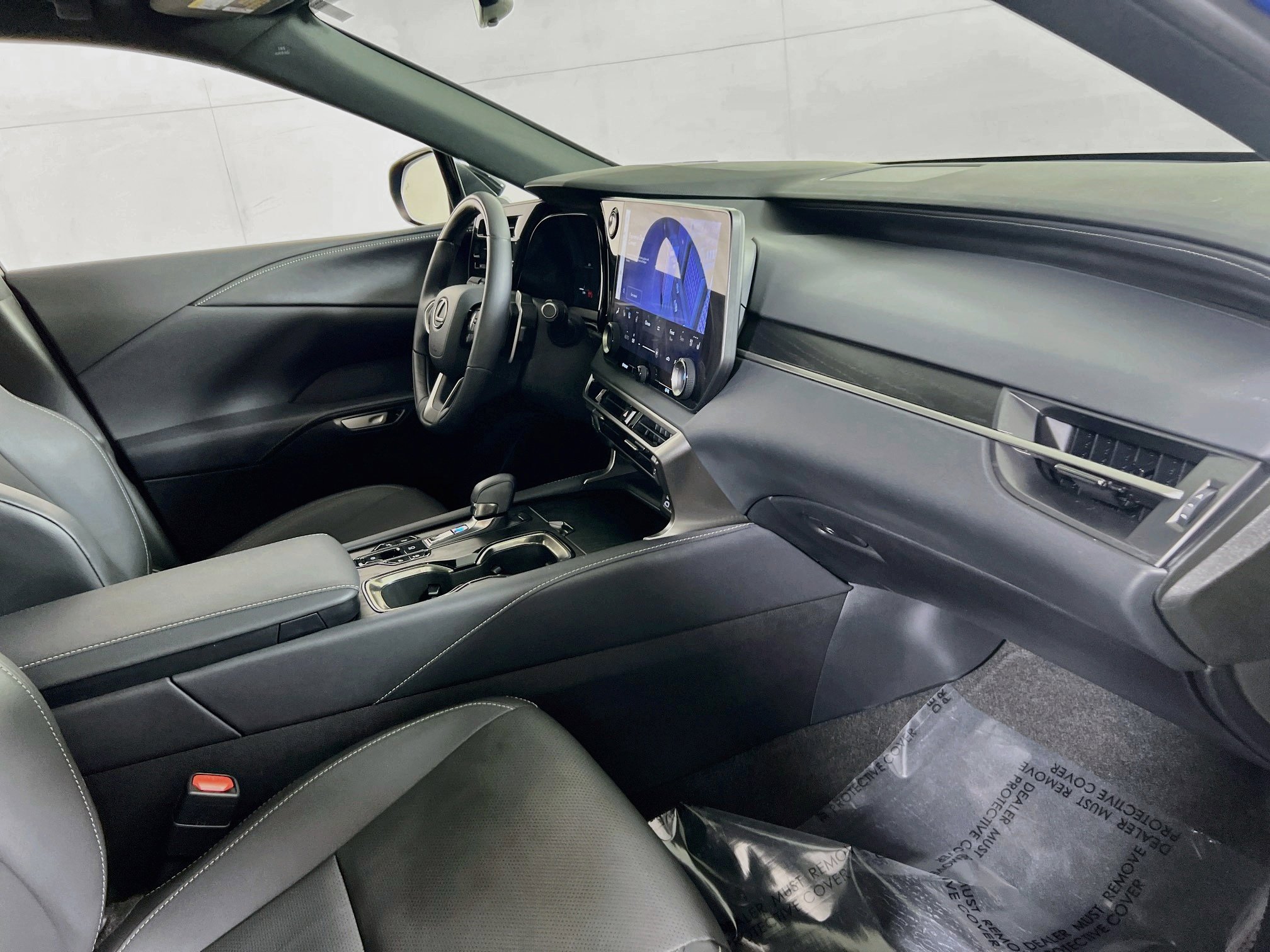 Used 2025 Lexus RX 350 F Sport w/ Accessory Package (K3) image 29