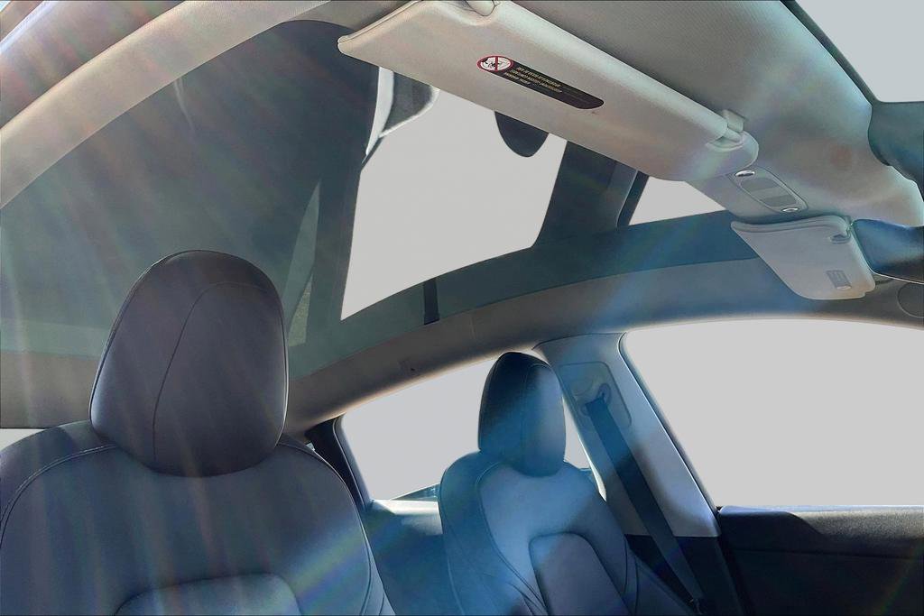 Used 2021 Tesla Model Y Long Range image 26