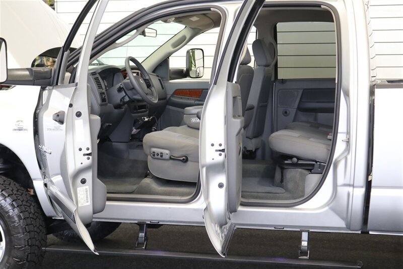 Used 2006 Dodge Ram 3500 Truck SLT w/ Quad Cab Big Horn Value Group AWD/4WD image 46