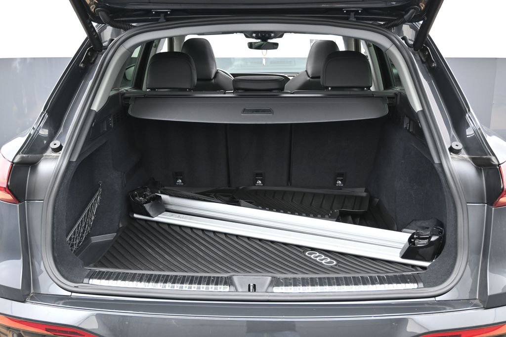 Used 2025 Audi Q5 Prestige AWD/4WD image 14