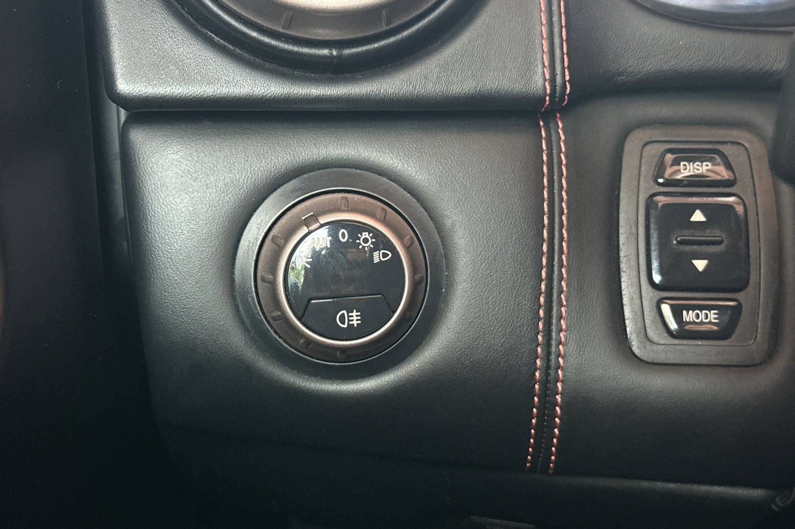 Used 2012 Ferrari California RWD image 33