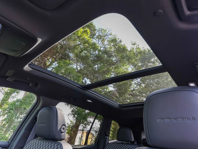 Used 2025 GMC Acadia Denali w/ Super Cruise Package FWD image 22