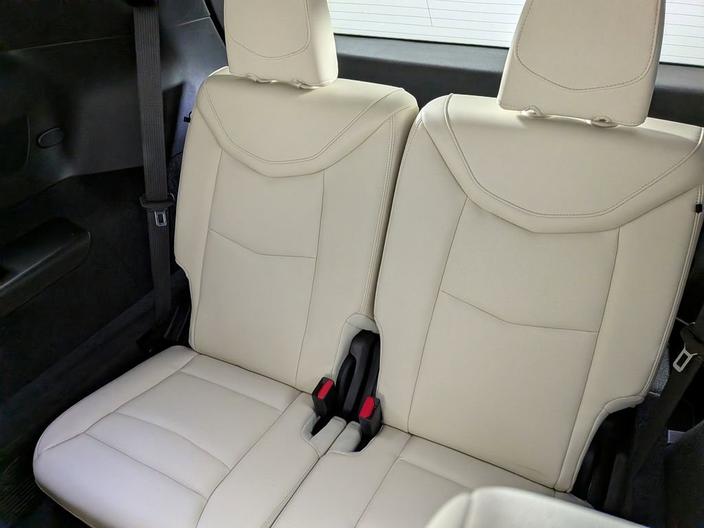 Used 2023 Cadillac XT6 Sport w/ Technology Package image 37