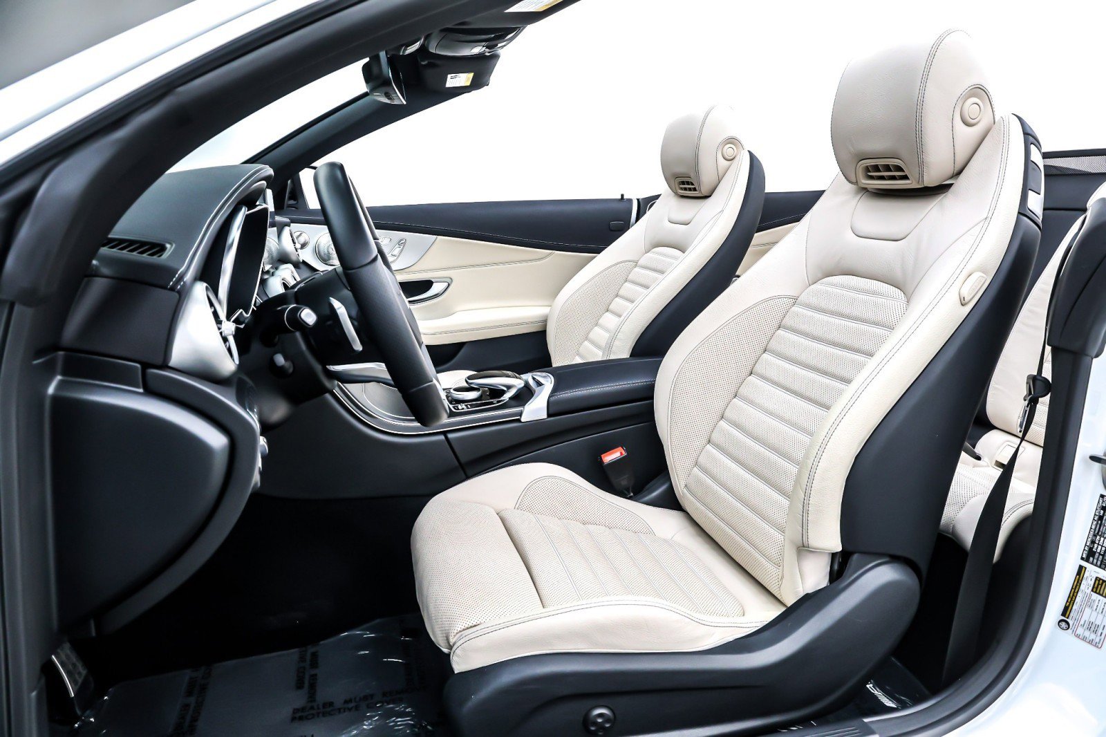 Used 2023 Mercedes-Benz C 300 Cabriolet image 18