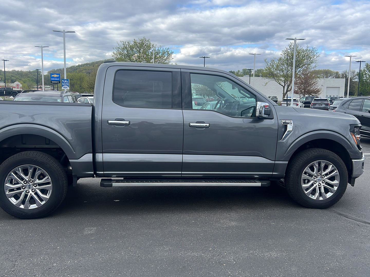Used 2024 Ford F150 XLT w/ Equipment Group 302A MID AWD/4WD image 4