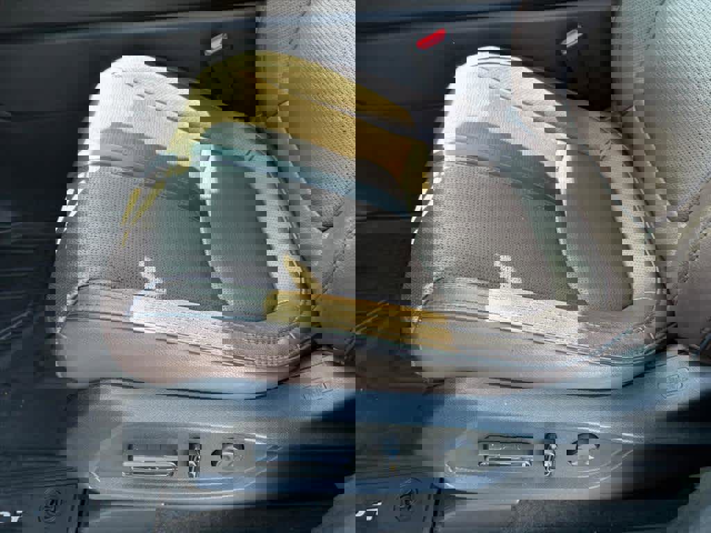 Used 2025 Honda Pilot Elite image 22