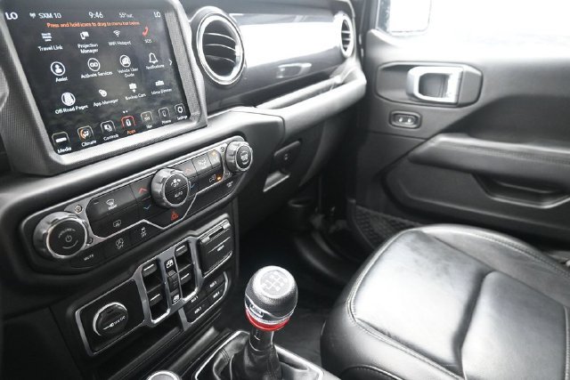 Used 2020 Jeep Wrangler Unlimited Sahara AWD/4WD image 21