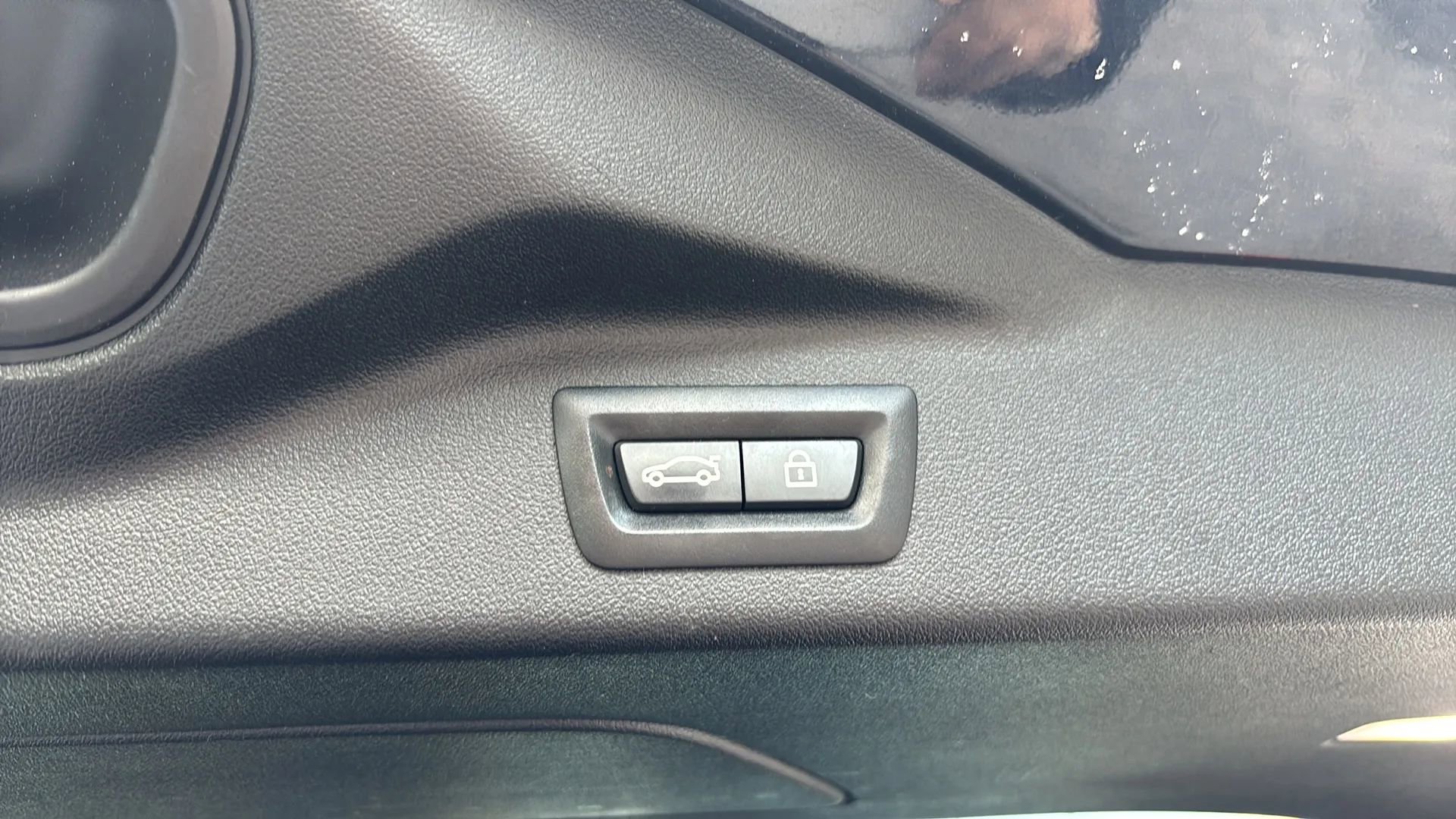 Used 2020 BMW X7 xDrive40i w/ M Sport Package image 24