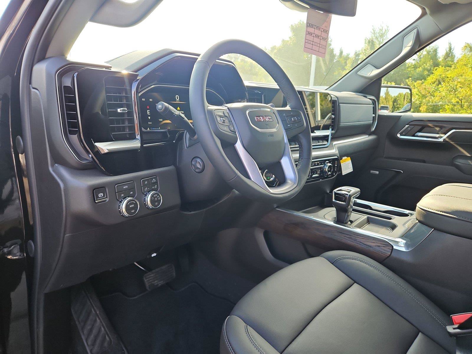 New 2026 GMC Sierra 1500 SLT w/ SLT Premium Plus Package AWD/4WD image 17