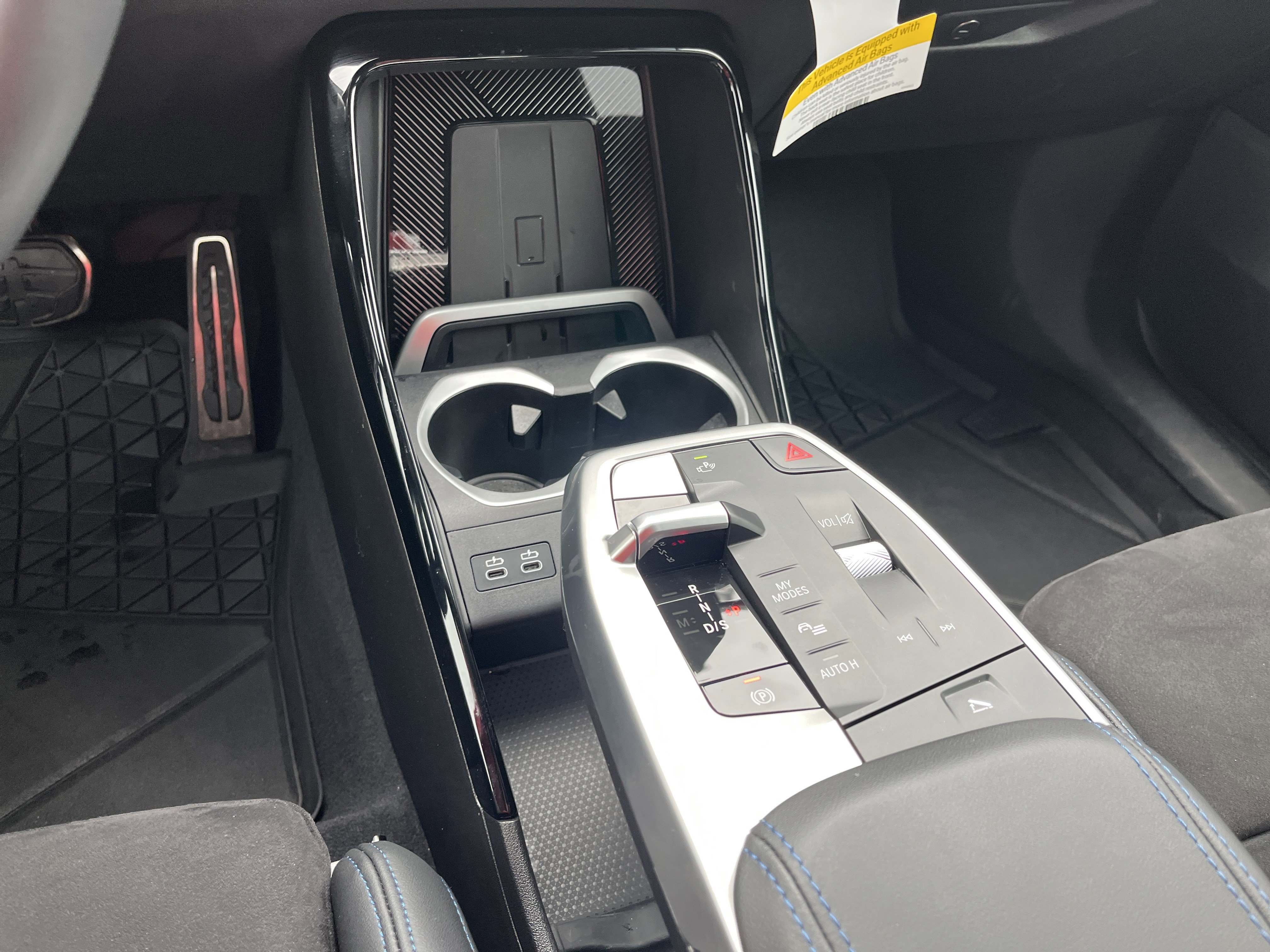 Used 2025 BMW X1 xDrive28i w/ M Sport Package image 11