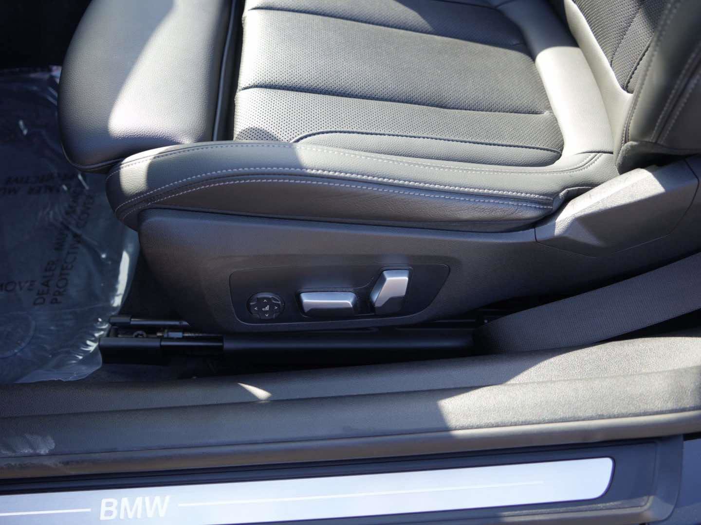 Used 2023 BMW 430i xDrive Convertible w/ Convenience Package AWD/4WD image 19