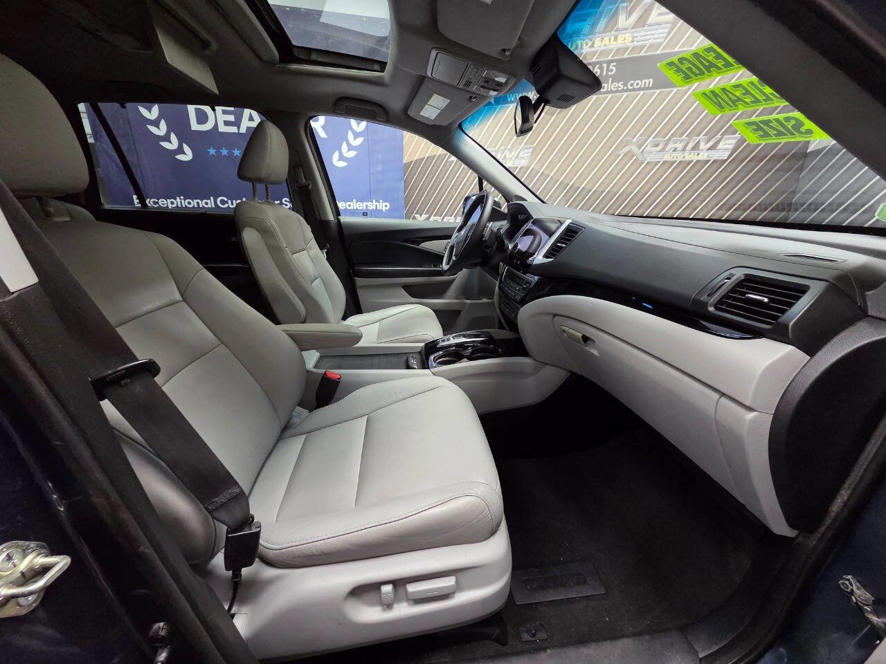 Used 2017 Honda Pilot Touring image 26