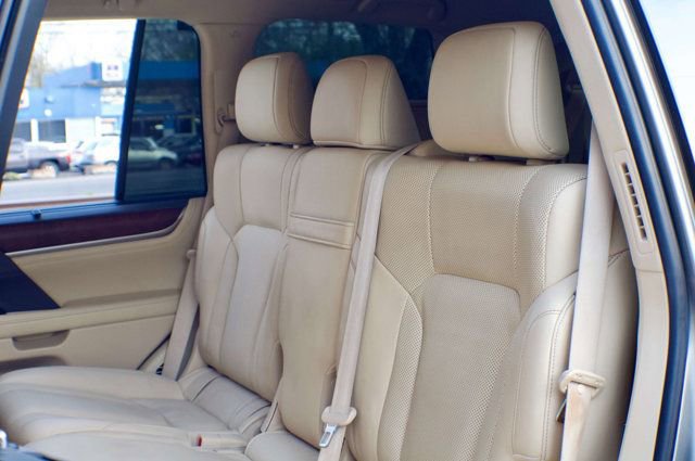 Used 2018 Lexus LX 570 4WD w/ Luxury Package image 52