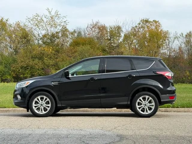 Used 2017 Ford Escape SE w/ SE Cold Weather Package AWD/4WD image 27