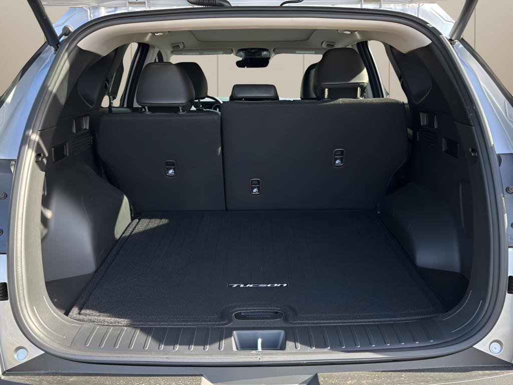 Certified 2025 Hyundai Tucson Limited image 14