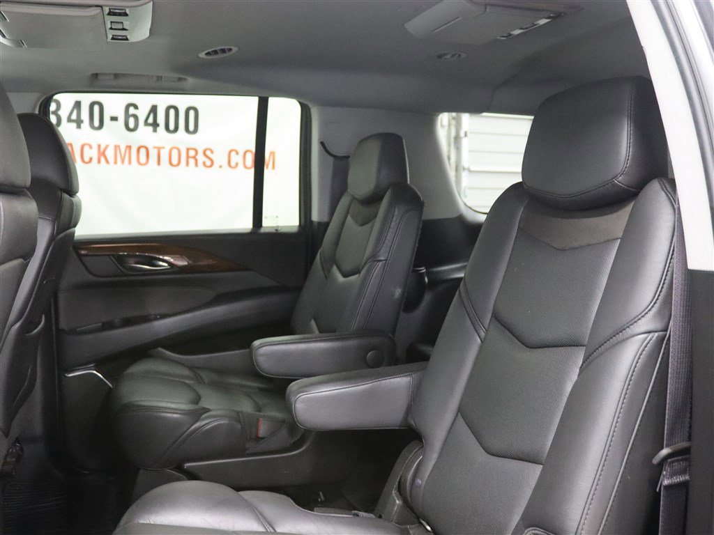 Used 2016 Cadillac Escalade ESV Premium AWD/4WD image 15