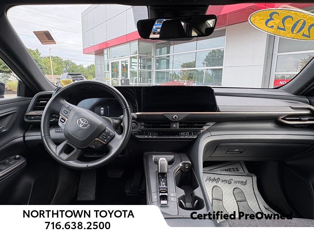 Used 2023 Toyota Crown AWD/4WD image 19