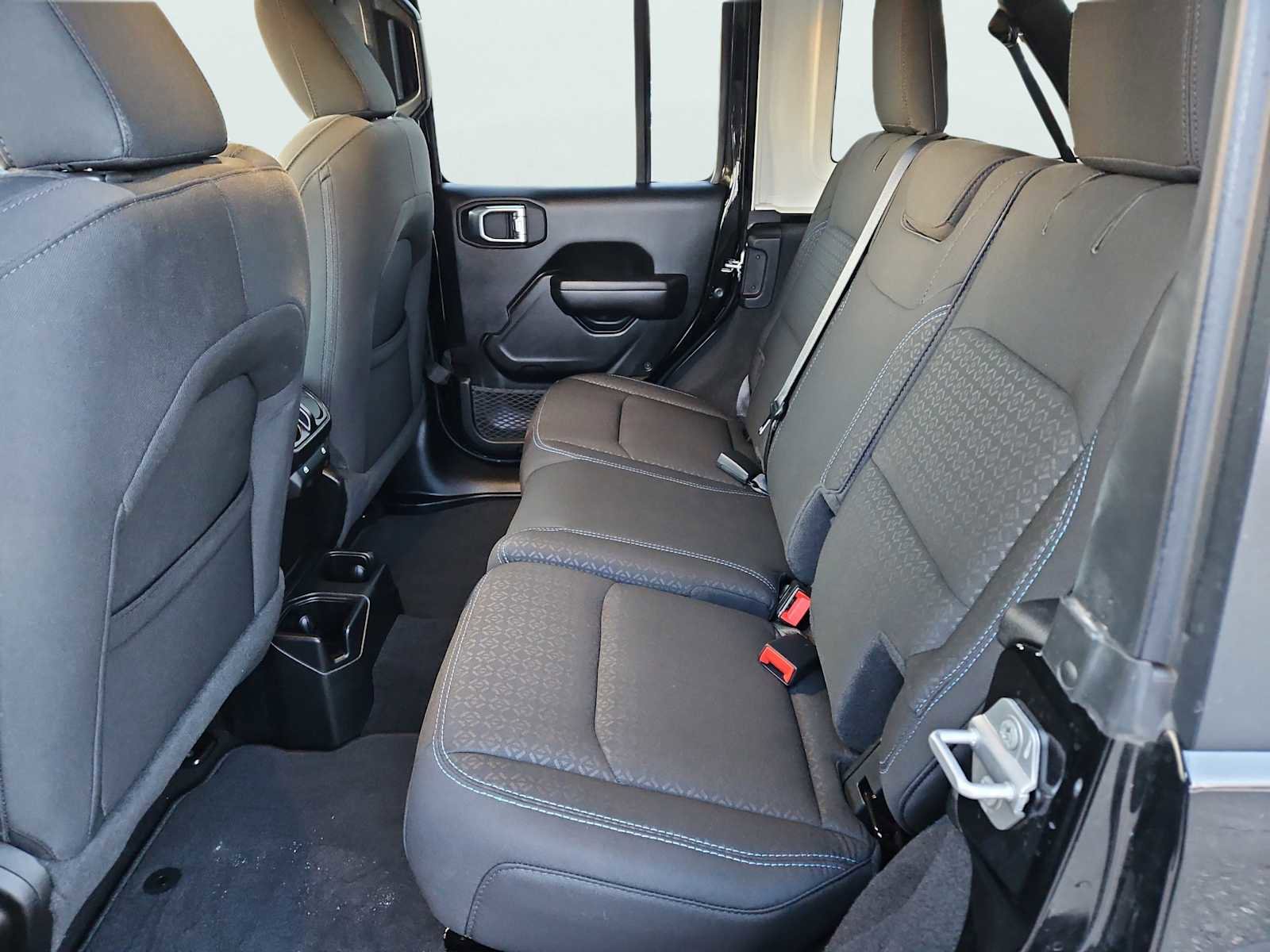 Used 2021 Jeep Wrangler Unlimited Islander image 28