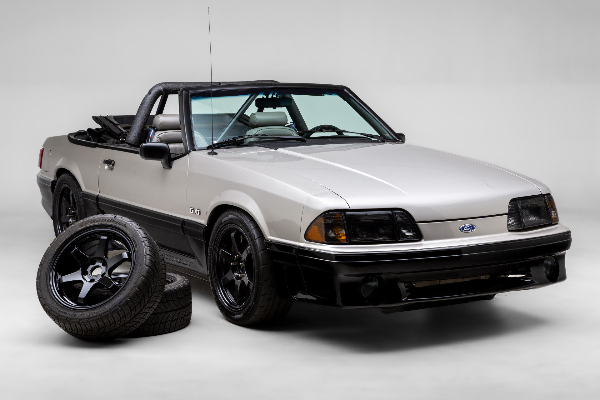 Used 1990 Ford Mustang GT RWD image 13