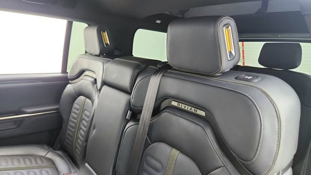 Used 2025 Rivian R1S Adventure image 35