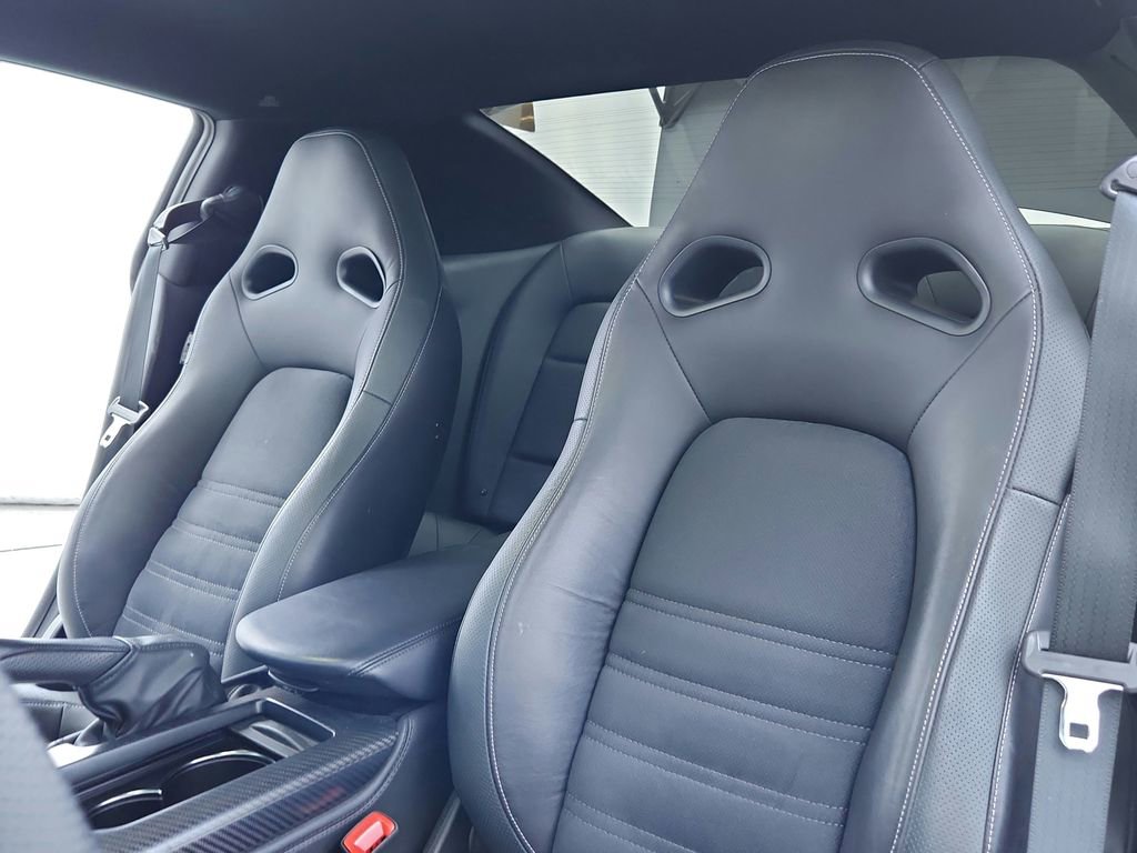 Used 2019 Nissan GT-R image 43