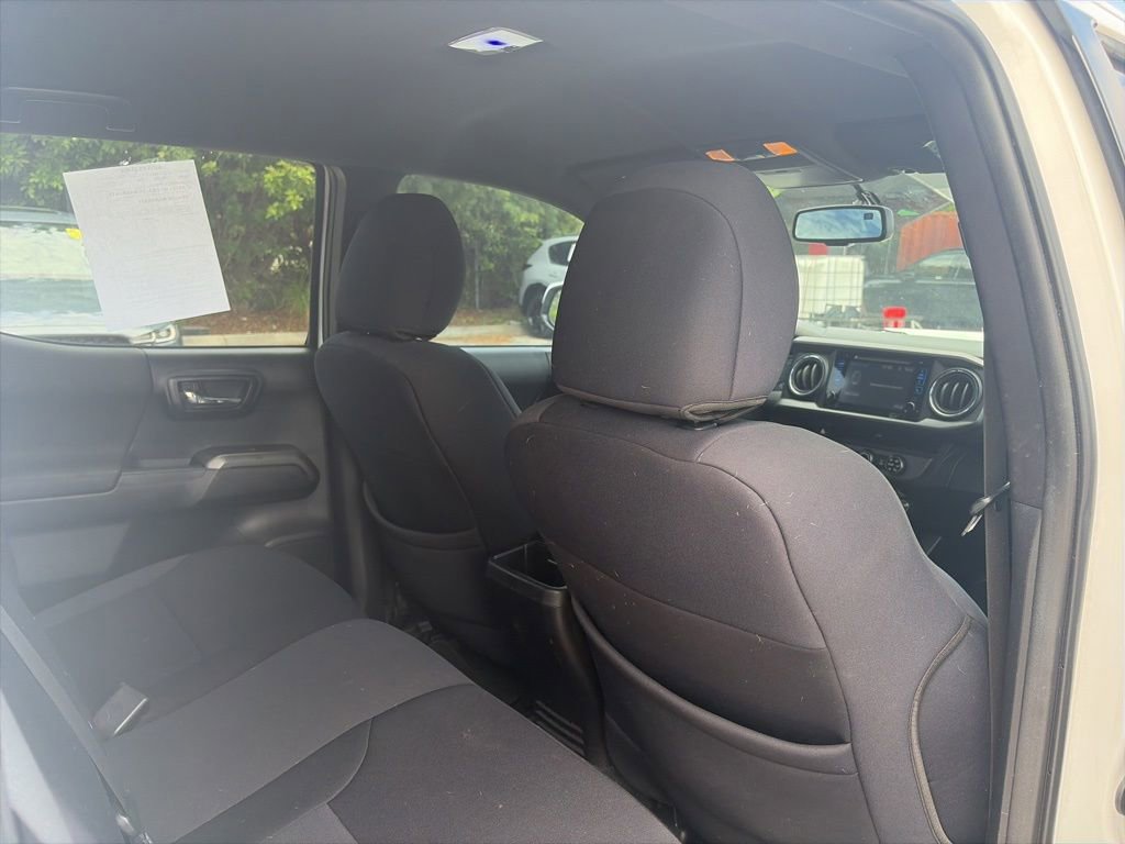 Used 2016 Toyota Tacoma TRD Sport w/ Towing Package RWD image 11