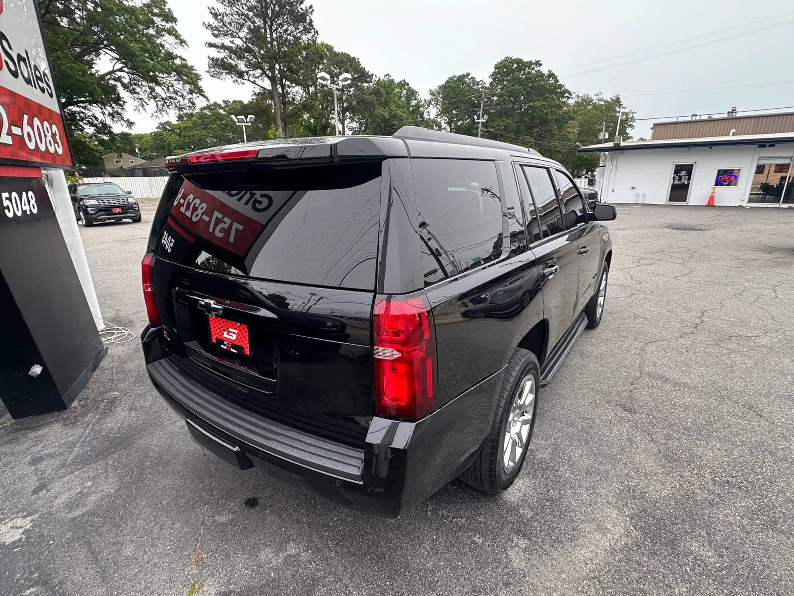 Used 2019 Chevrolet Tahoe LT AWD/4WD image 3