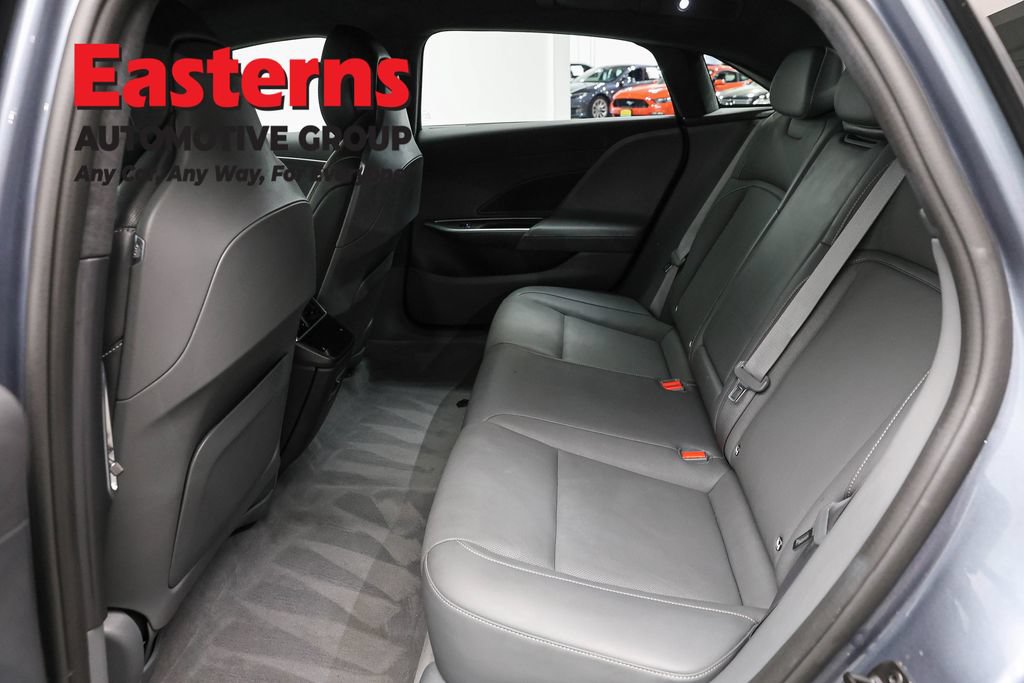 Used 2024 Lucid Air Pure RWD image 20