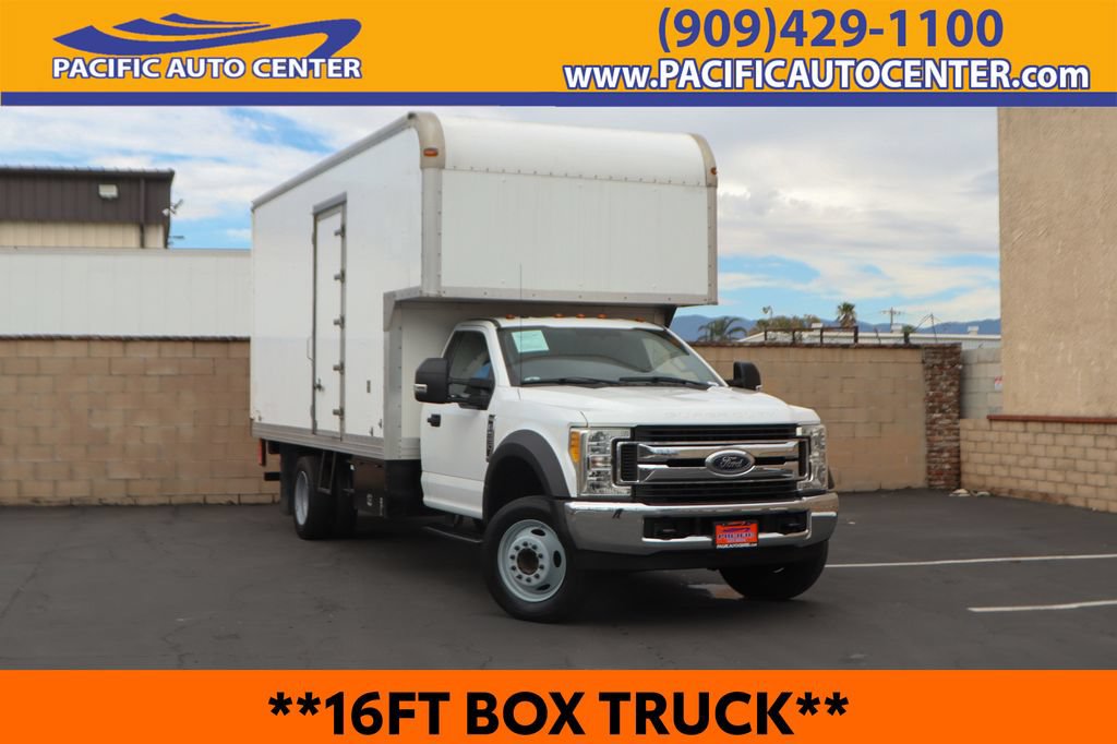 Used 2017 Ford F550 2WD Regular Cab Super Duty image 1
