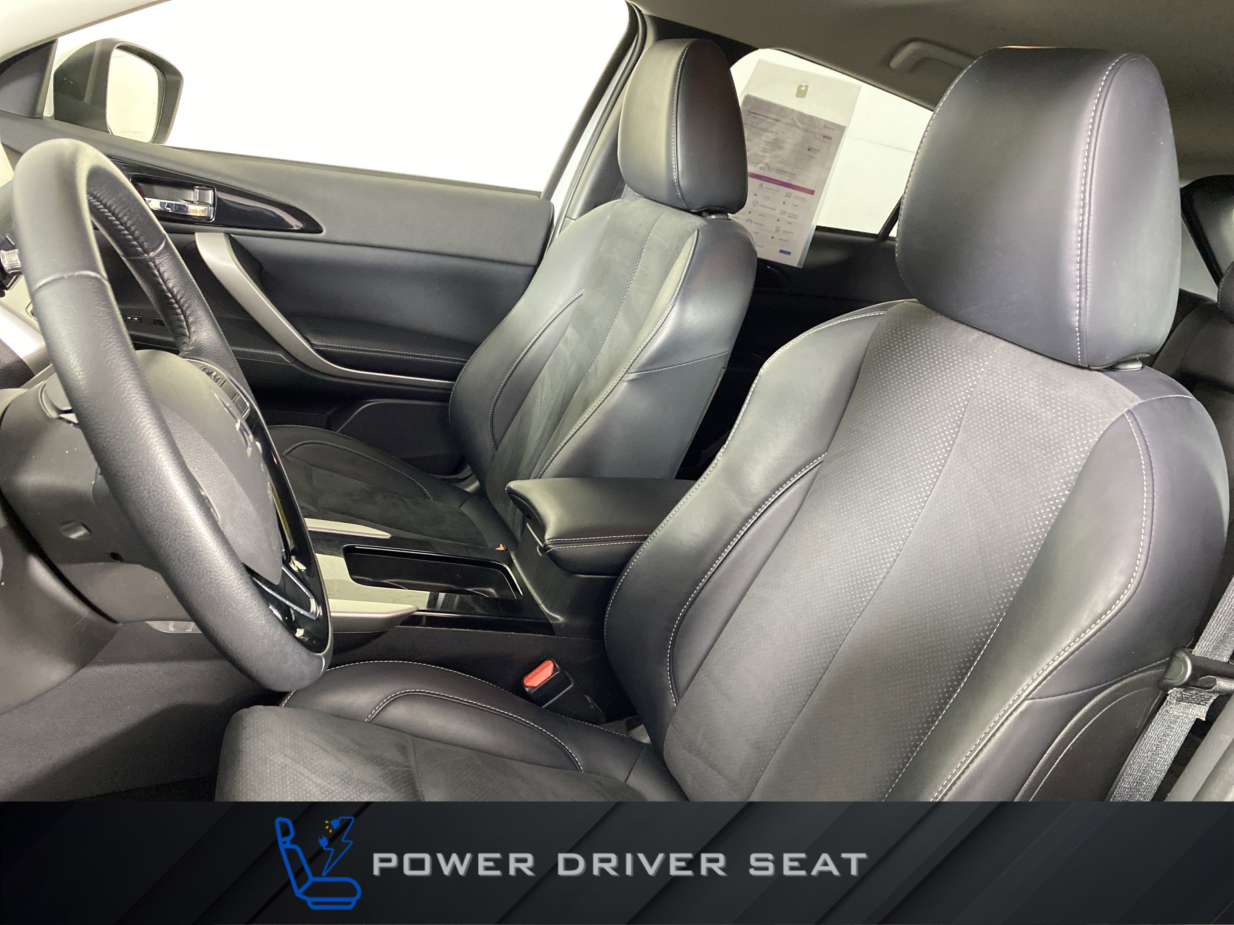 Used 2024 Mitsubishi Eclipse Cross SE image 18