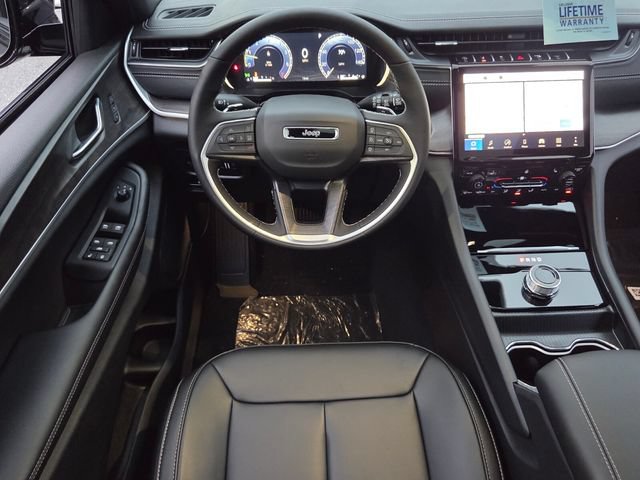 New 2025 Jeep Grand Cherokee L Limited w/ Black Appearance Package RWD image 13